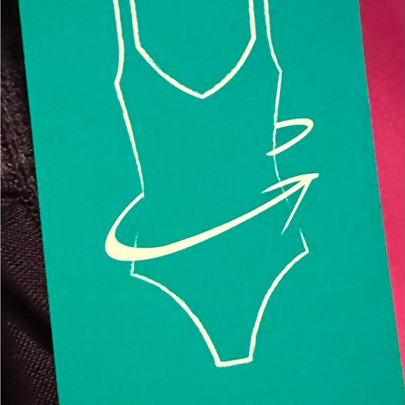 NWT Shape + Style sz 12 bathing suit in an ombré design from purple to pink. - Picture 7 of 8